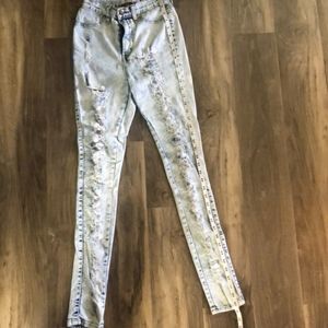 High Waisted Light Wash Distressed Jeans
